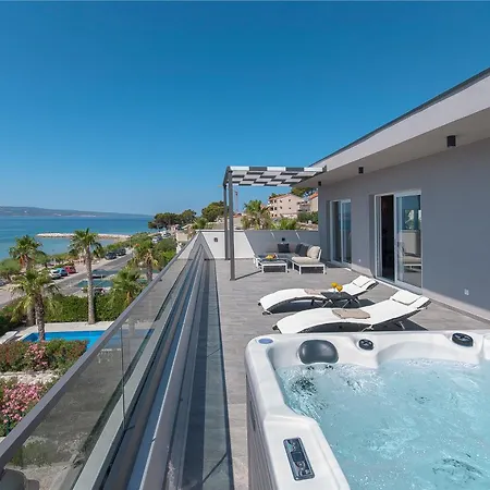 & Luxury Penthouse Omis Apartment